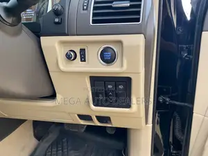 Toyota Land Cruiser Prado 2018 Black