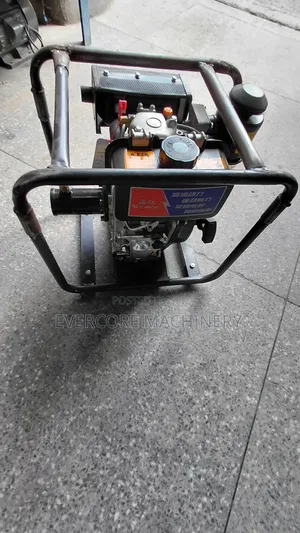 Diesel Powered Poker Vibrator Machine Without Shaft.