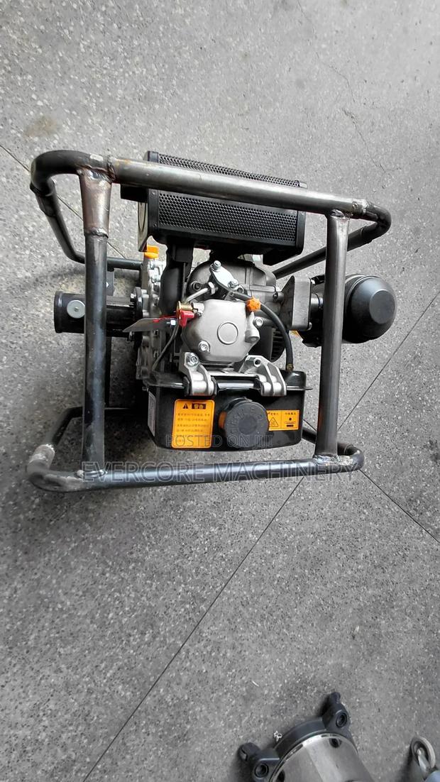 Diesel Powered Poker Vibrator Machine Without Shaft. - thumbnail 4