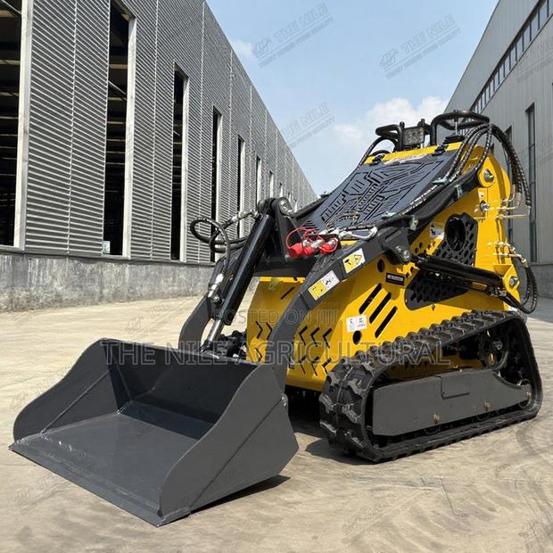 Small Multi-Purpose Loader With Various Attachments for Sale in Kenya - thumbnail 3