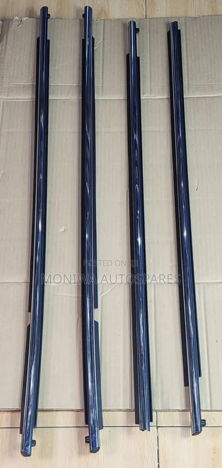 Weather Strip Rav 4 2014-2018 Chrome