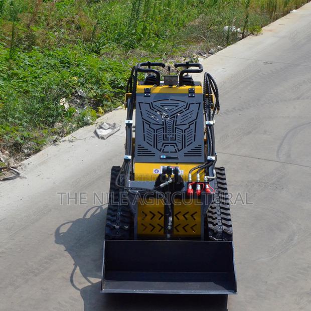 Tracked Mini Skid Steer Loader Backhoe Attachment for Sale in Kenya. - thumbnail 3