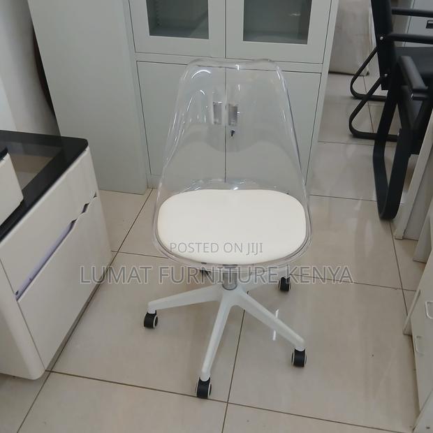 White Transparent Swivel Chair