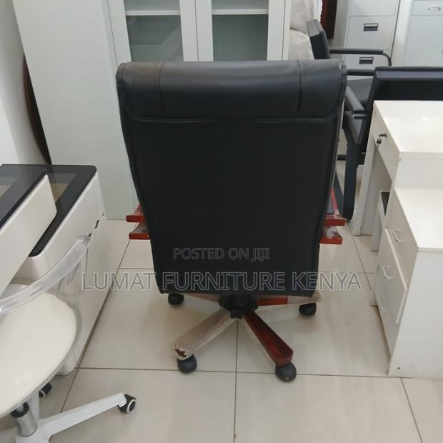 High Back Bliss Executive Office Seat - thumbnail 2