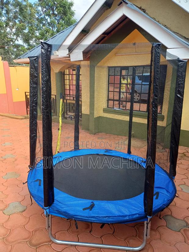 6ft Trampoline Free Assembly - main view