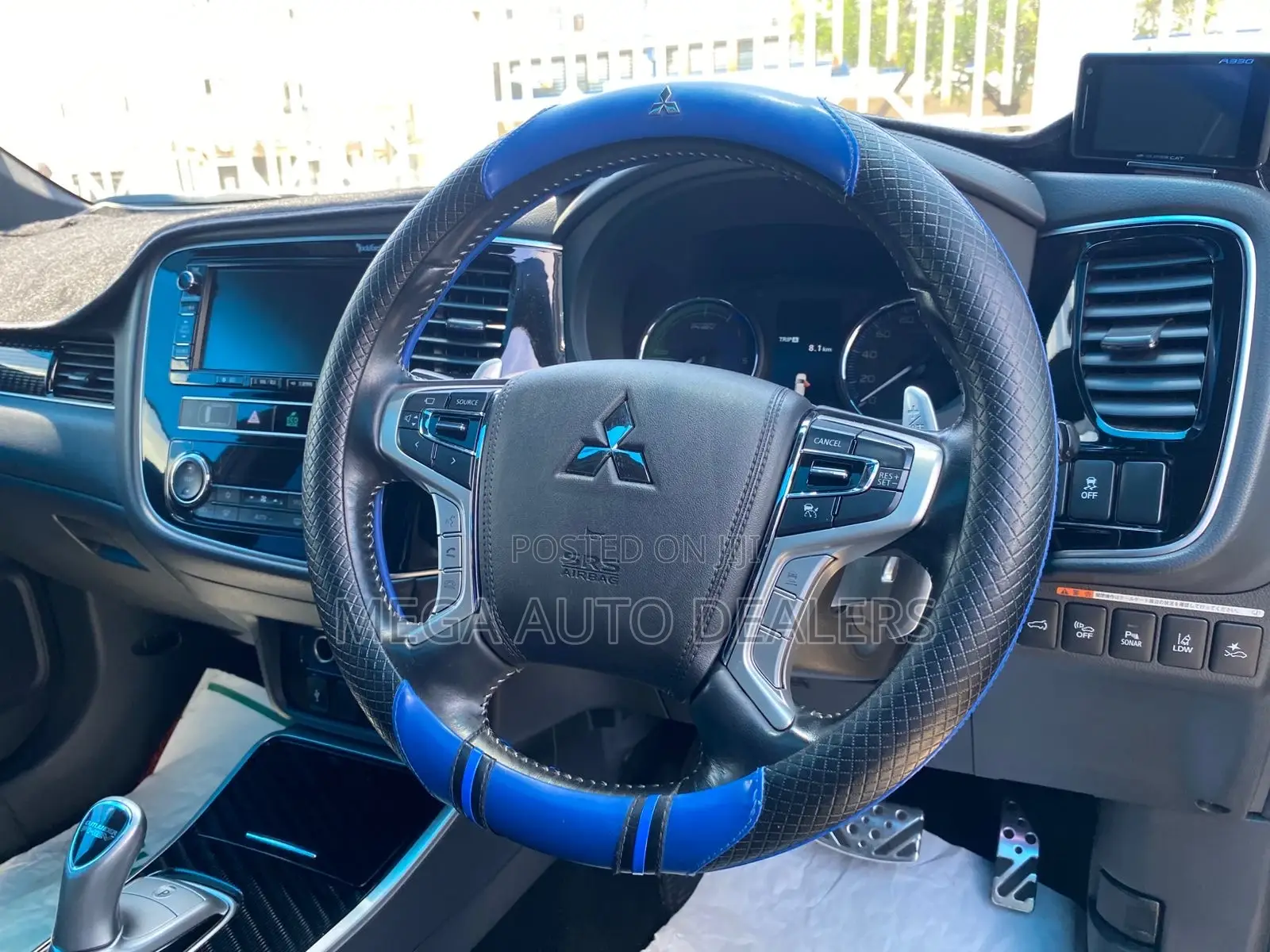Mitsubishi Outlander 2018 White