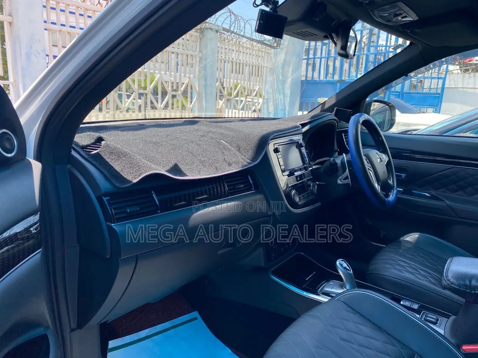 Mitsubishi Outlander 2018 White
