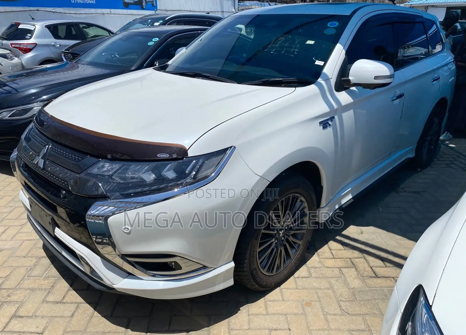 Mitsubishi Outlander 2018 White