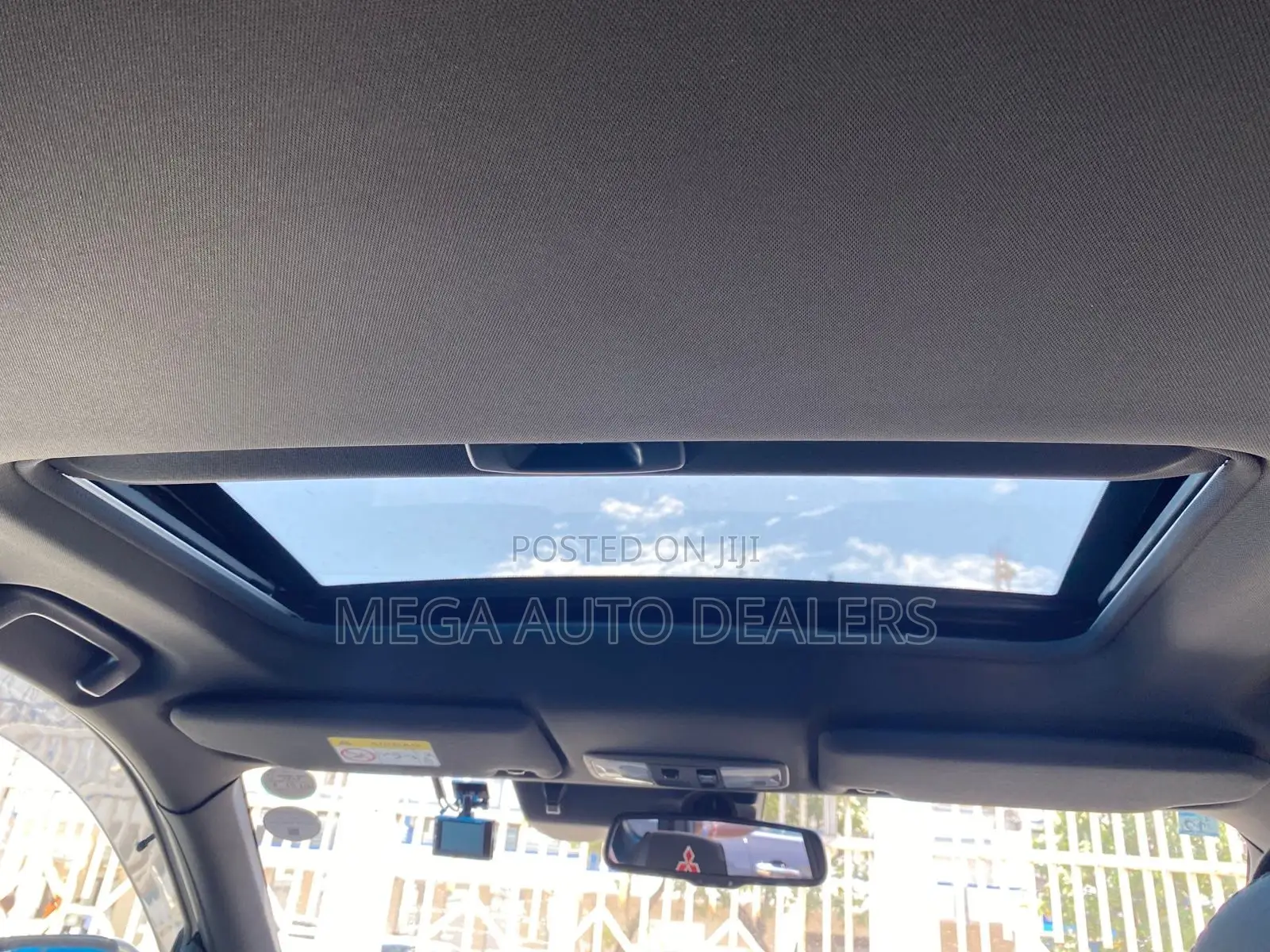 Mitsubishi Outlander 2018 White