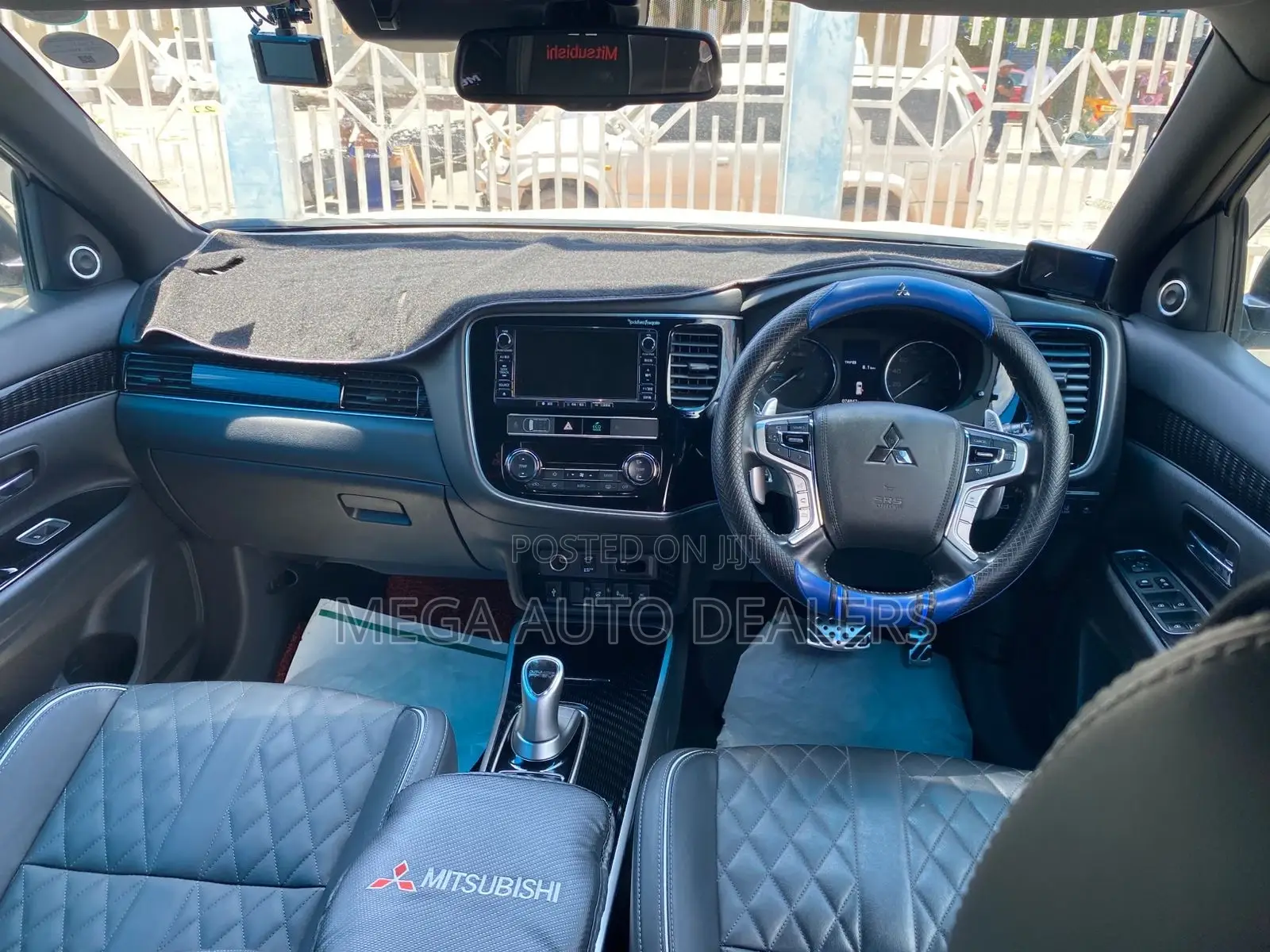 Mitsubishi Outlander 2018 White