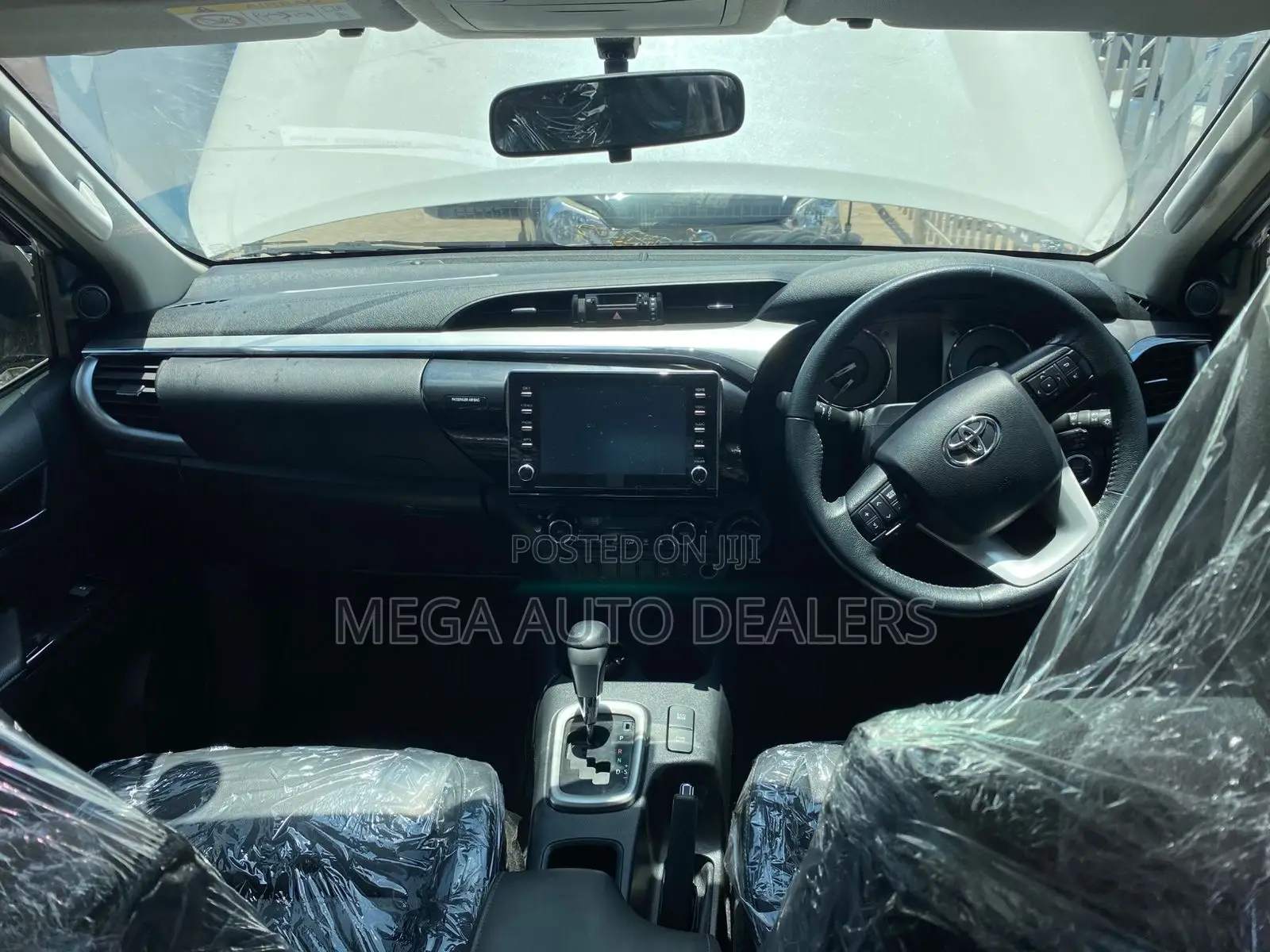 Toyota Hilux 2020 White