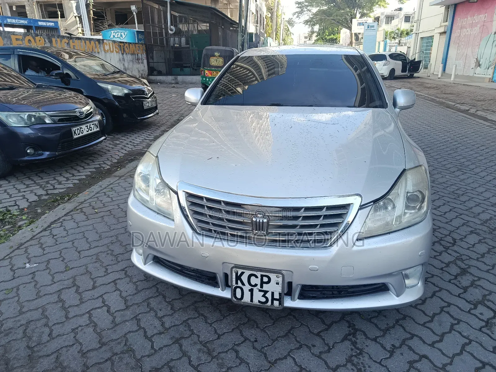 Toyota Crown 2012 Silver