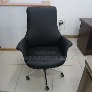Modern Leather Comfortable Office Seat