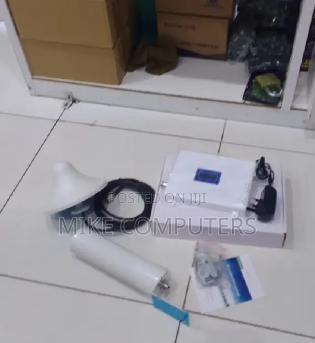Cellular Signal Booster 2g 3g 4g Signal Booster Tri-Band