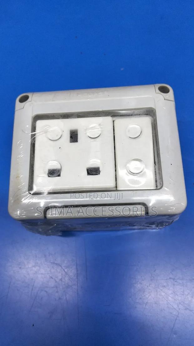 Waterproof Single Socket - main view