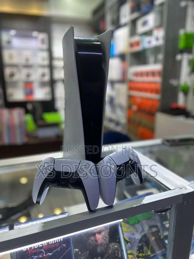 (Pre-Owned) Play Station 5 Standard Digital With 2 Controllers - main view