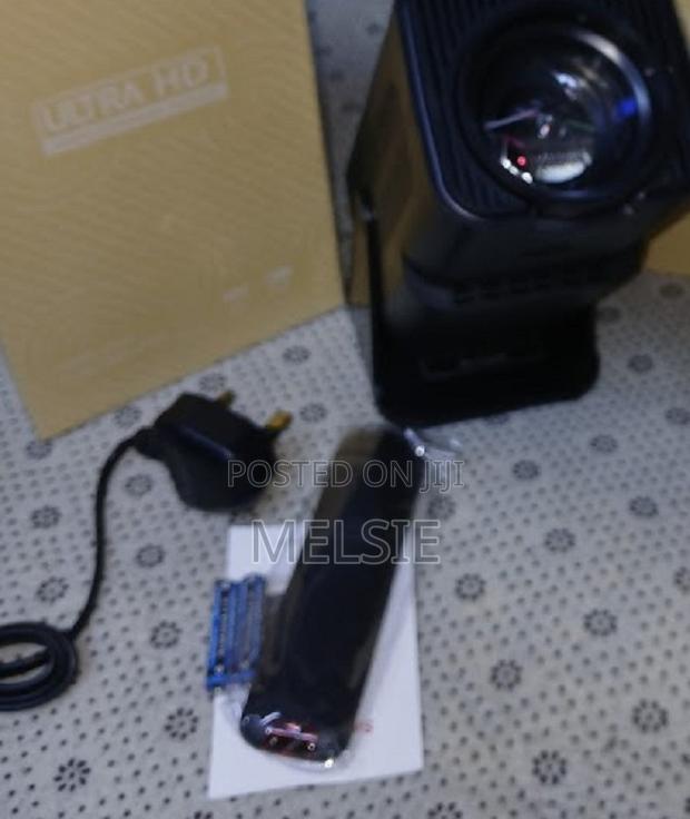 1080p Smart Projector for Home, Office Entertainment Android 13 - thumbnail 2