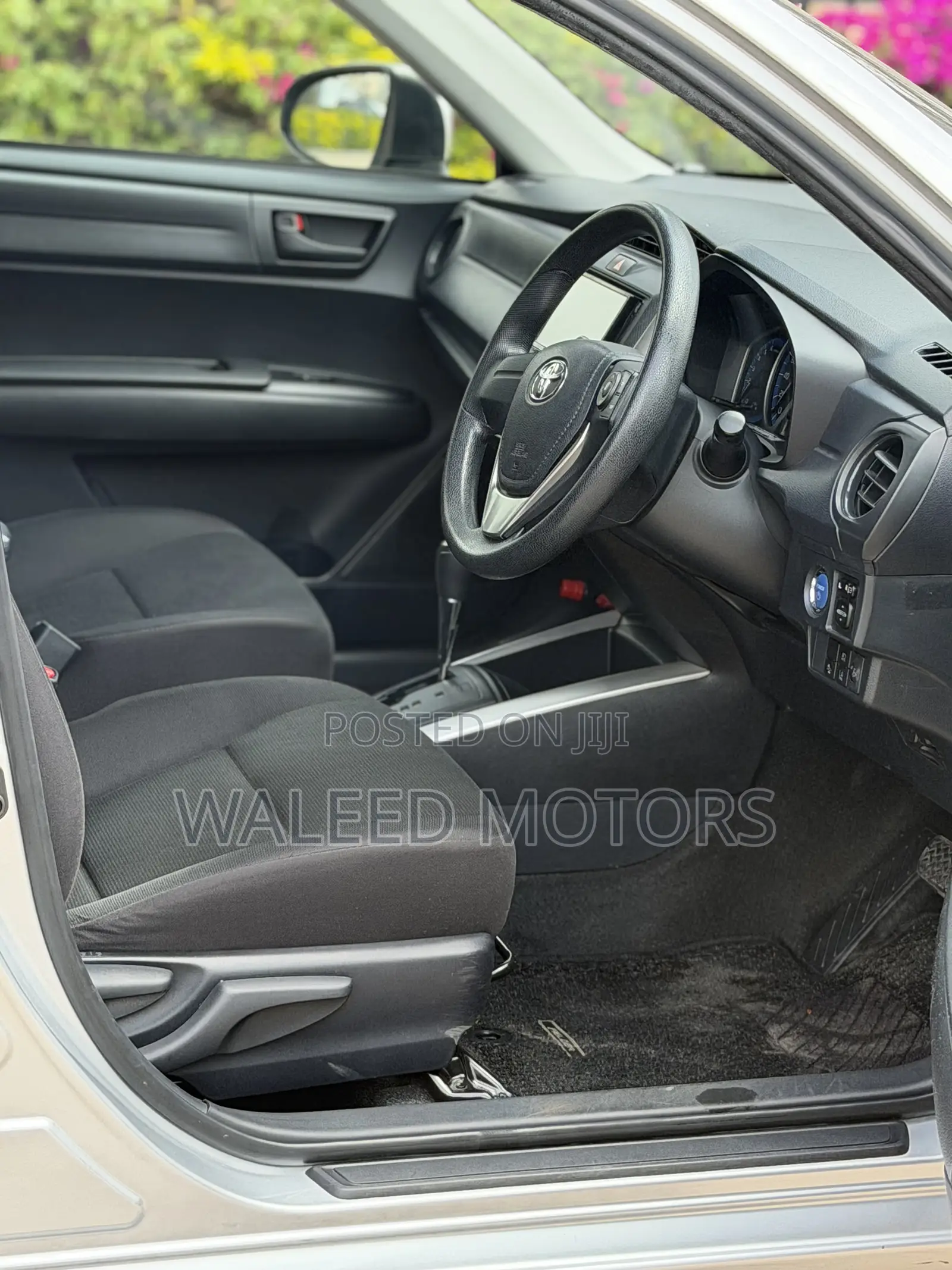 Toyota Corolla Fielder 2020 Silver
