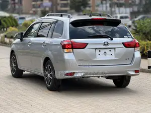 Toyota Corolla Fielder 2020 Silver