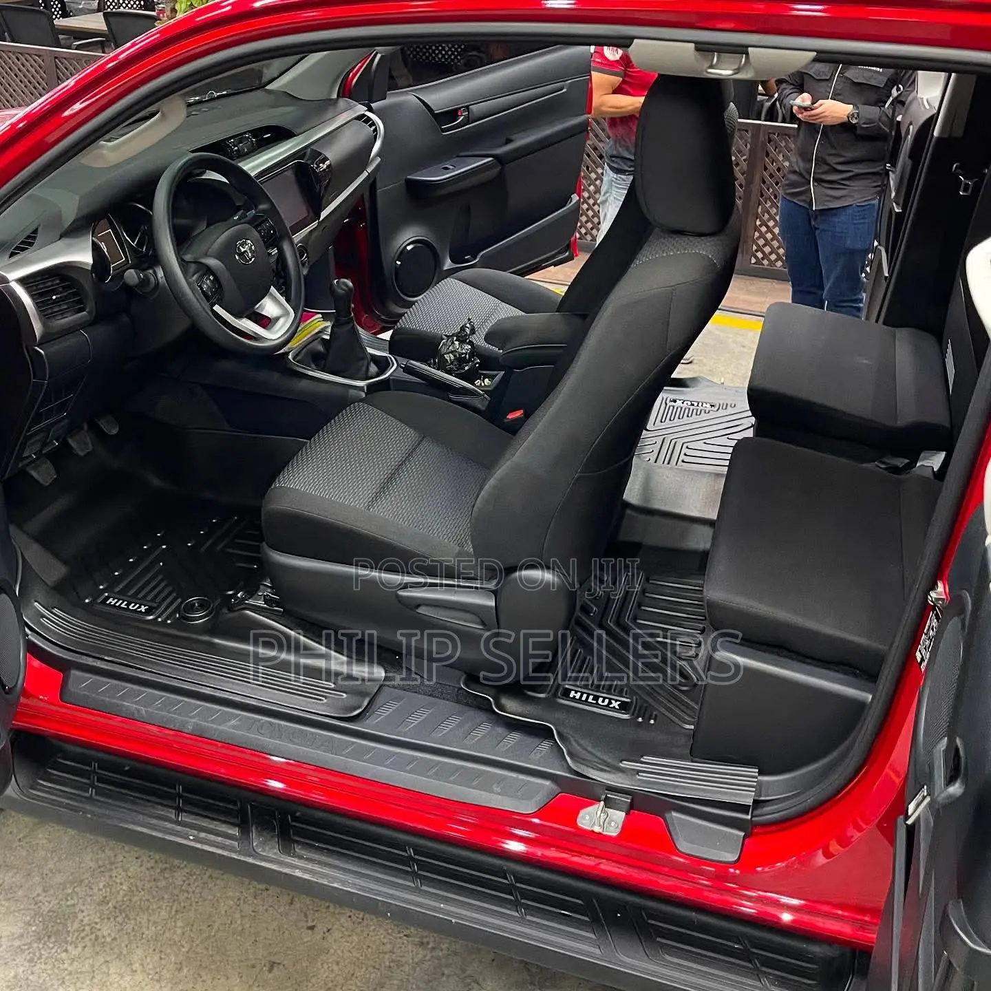 Custom-Fit for Toyota Hilux Double Cab