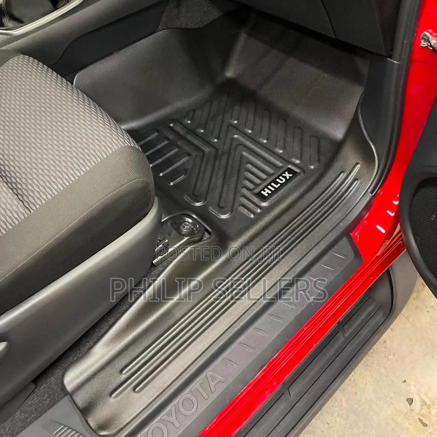 Custom-Fit for Toyota Hilux Double Cab