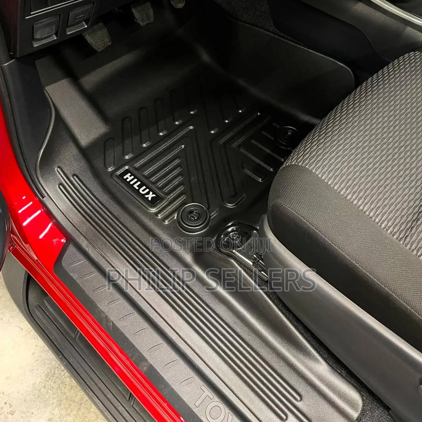 Custom-Fit for Toyota Hilux Double Cab
