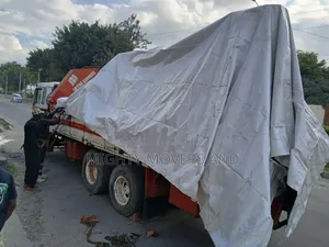 Transit Trailers With Crane Are Available for Load Delivery