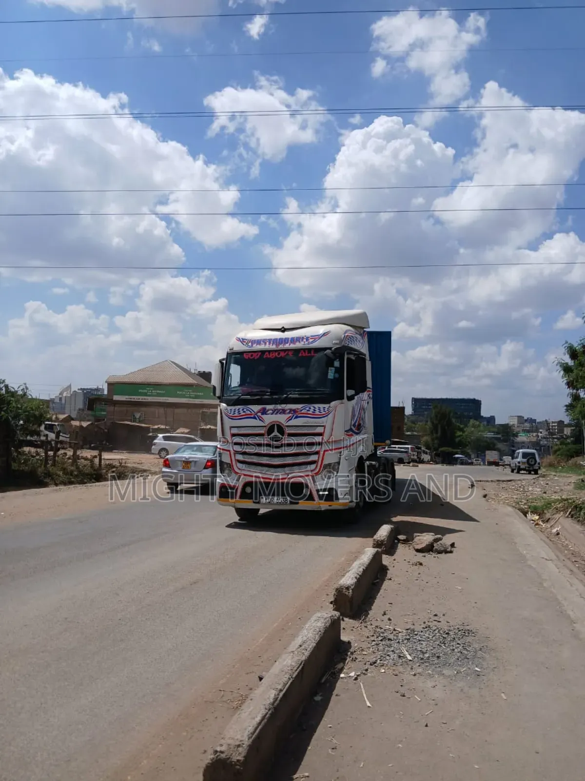 Trailers for Logistics and Errands Services Are Readily Available