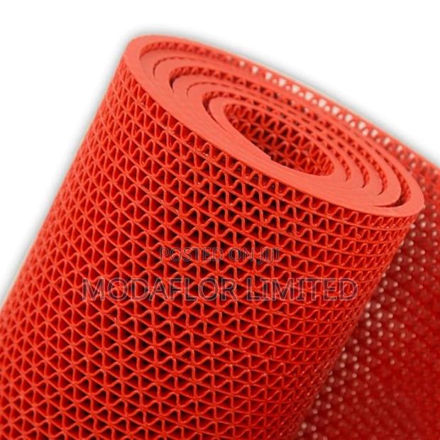 Non-Slip Waterproof PVC Mats – Reliable Safety for Wet Spaces