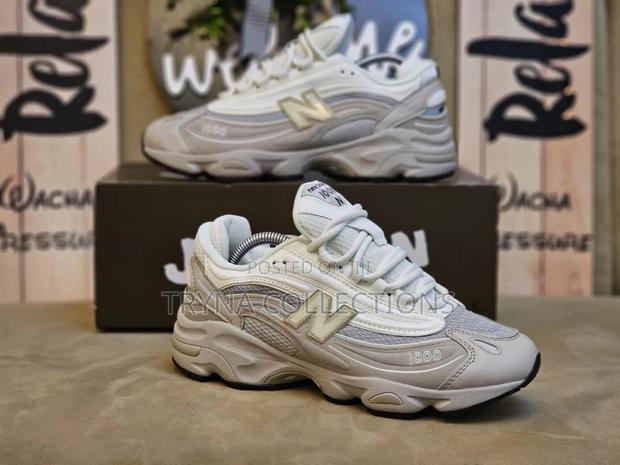 New Balance 1000 - main view