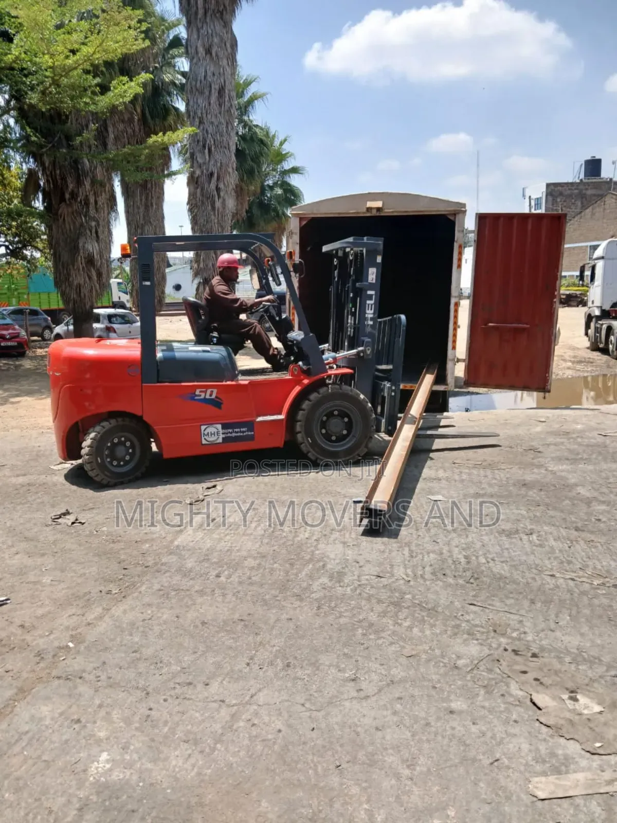 Trailers for Transport and Logistics Are All Accessible