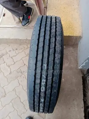 8.25r16 Lion Lord Tyres – Heavy-Duty Truck Bus Performance
