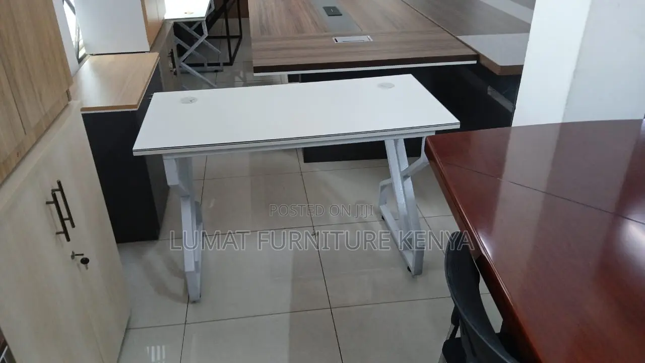 Modern Simple Desk