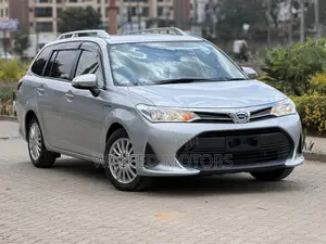 Toyota Corolla Fielder 1.5 Hybrid FWD 2019 Silver