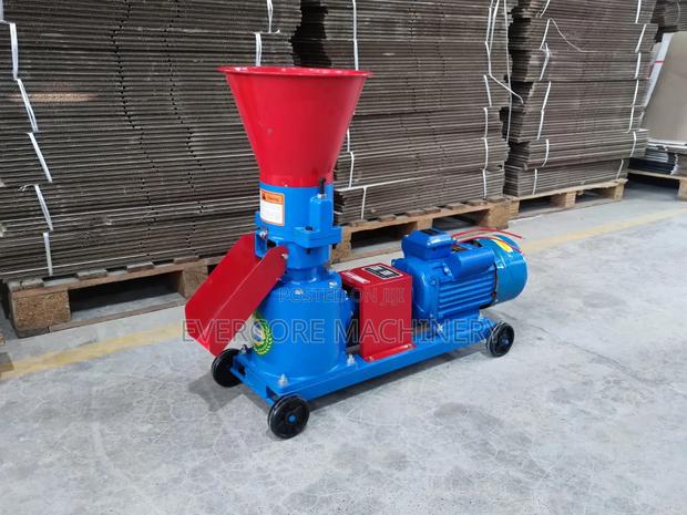 Commercial Animal Feed Pelletizing Machine 5hp Motor 100kg/150kg/Hr.