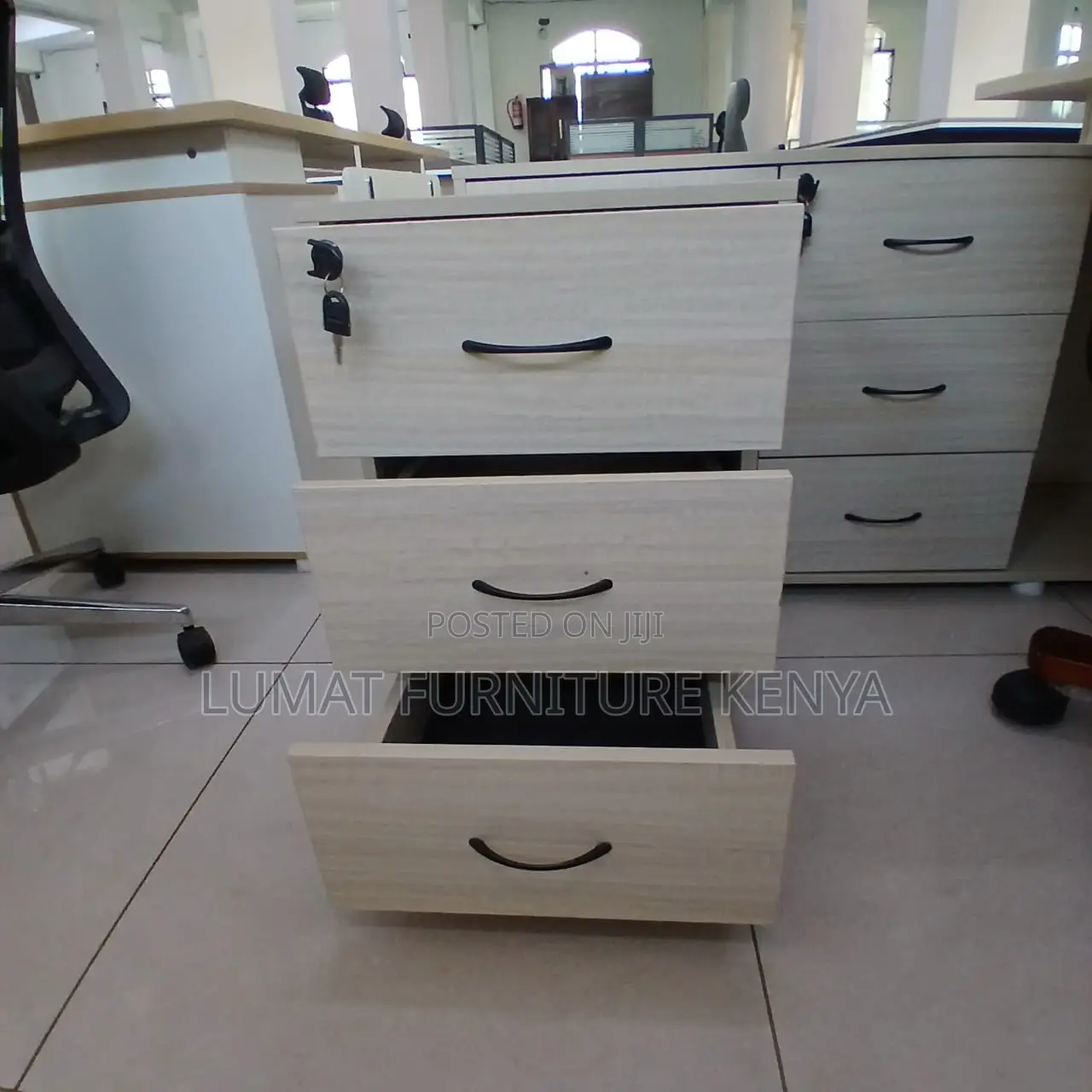 Lockable Top Drawer For Document Security