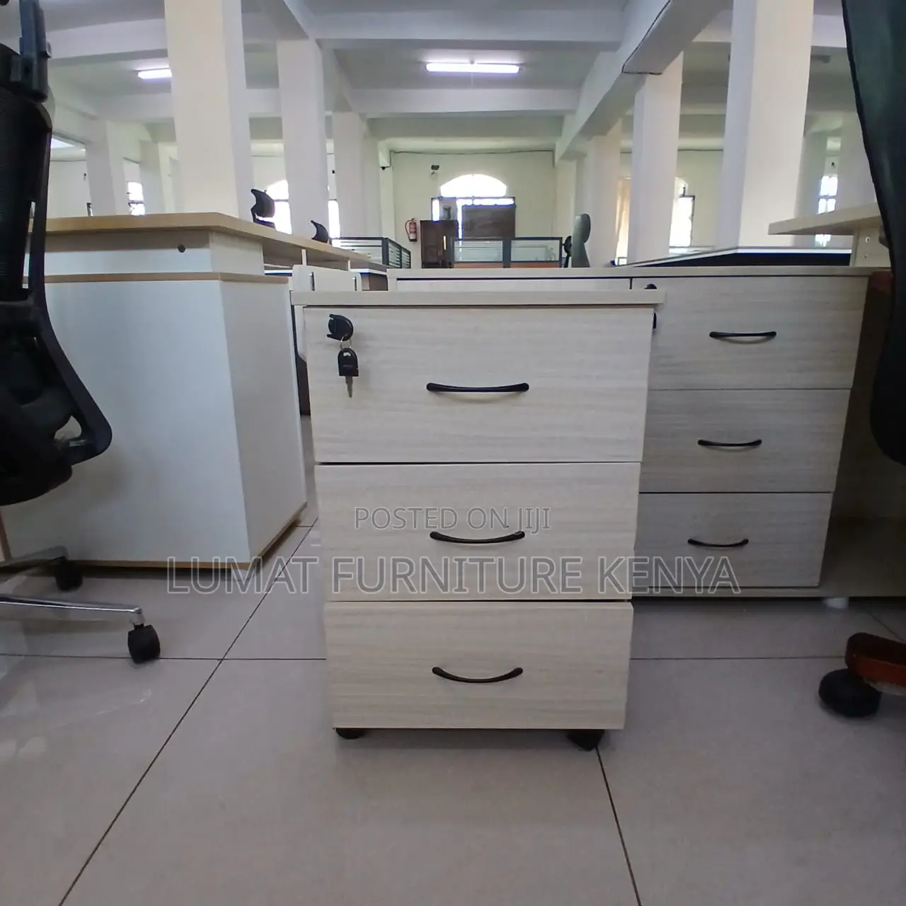 Lockable Top Drawer For Document Security