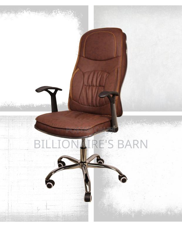 Quality Leather Scratch-Resistant Executive Chair - main view