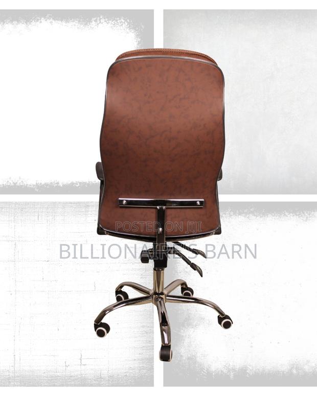Quality Leather Scratch-Resistant Executive Chair - thumbnail 3