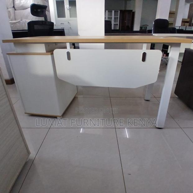 Spacious Desk for Working Surface for Laptops - thumbnail 3