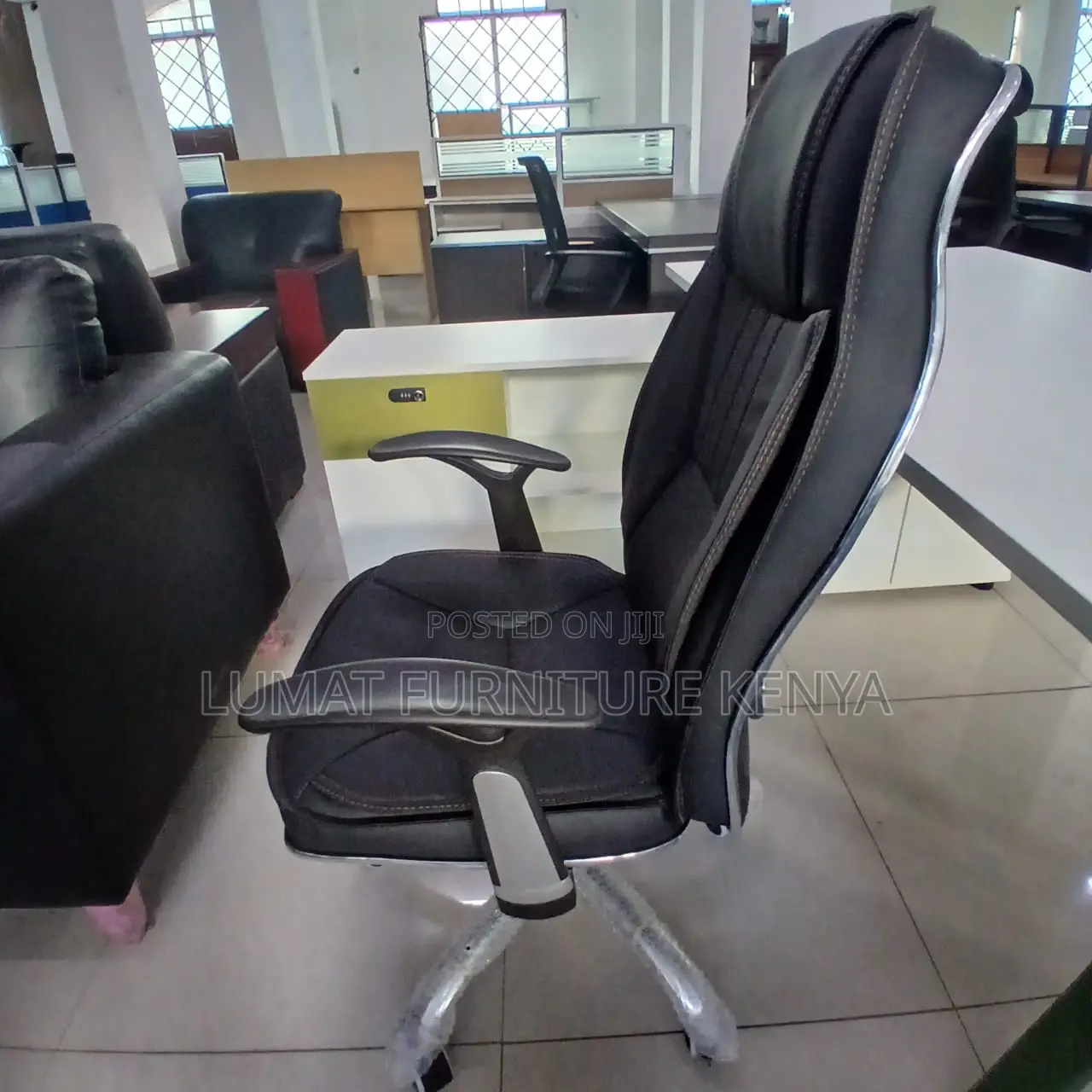 Ergonomic Design Office Secretary Chair