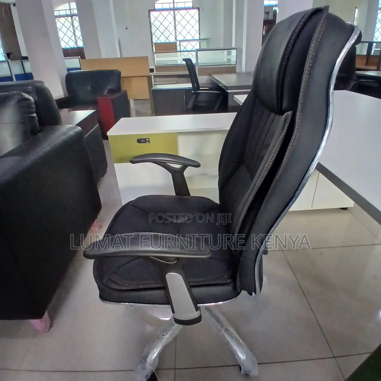 Ergonomic Design Office Secretary Chair