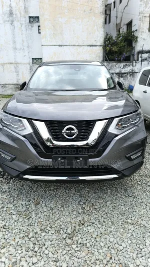 Nissan X-Trail 2.0 Petrol FWD 2019 Gray