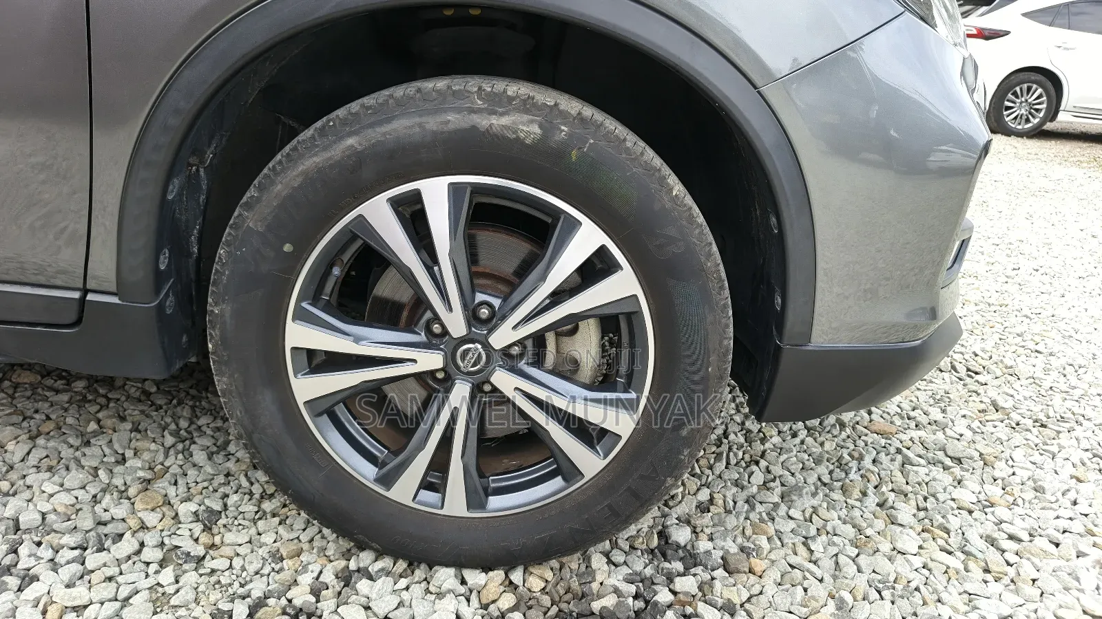 Nissan X-Trail 2.0 Petrol FWD 2019 Gray