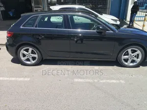 Audi A3 2.0T Titanium Premium FWD 2019 Black