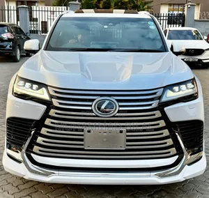 Lexus LX LX 600 2023 White