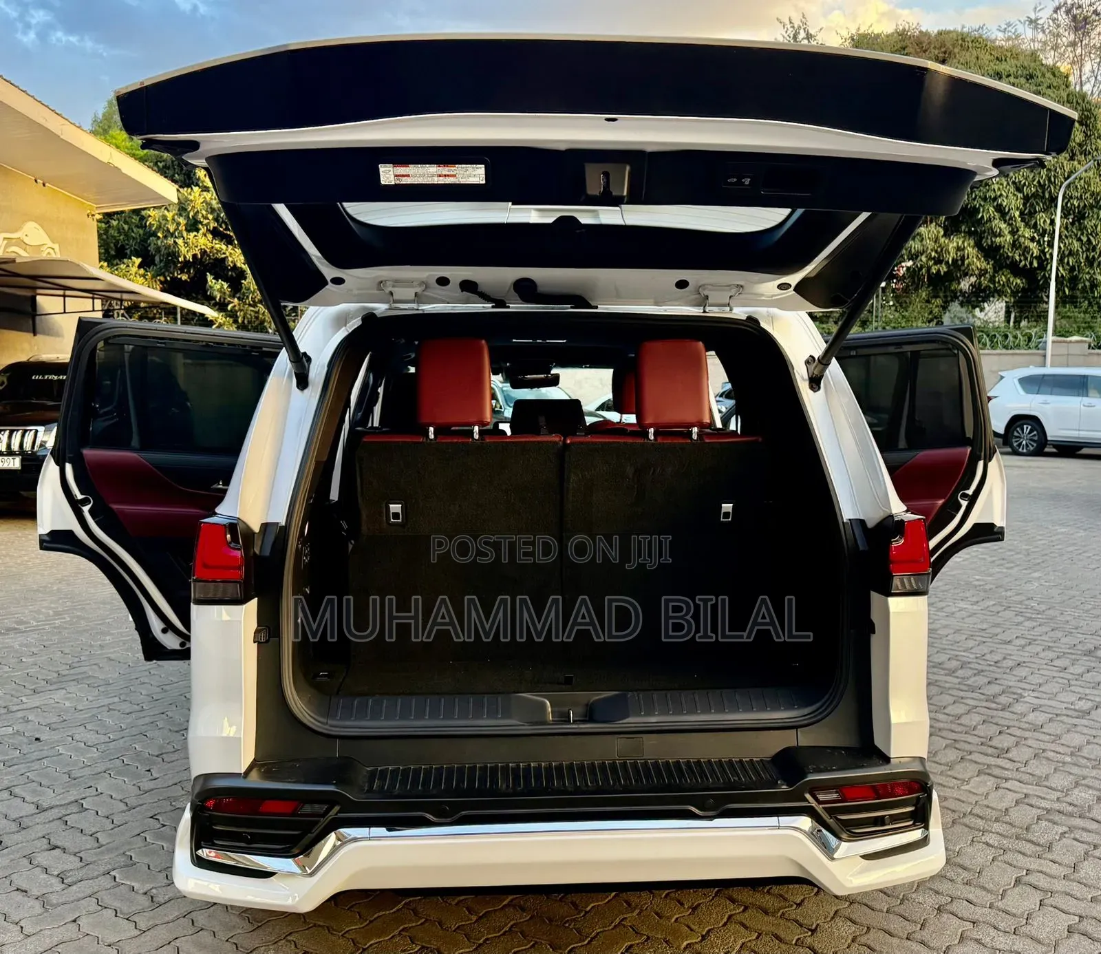 Lexus LX LX 600 2023 White