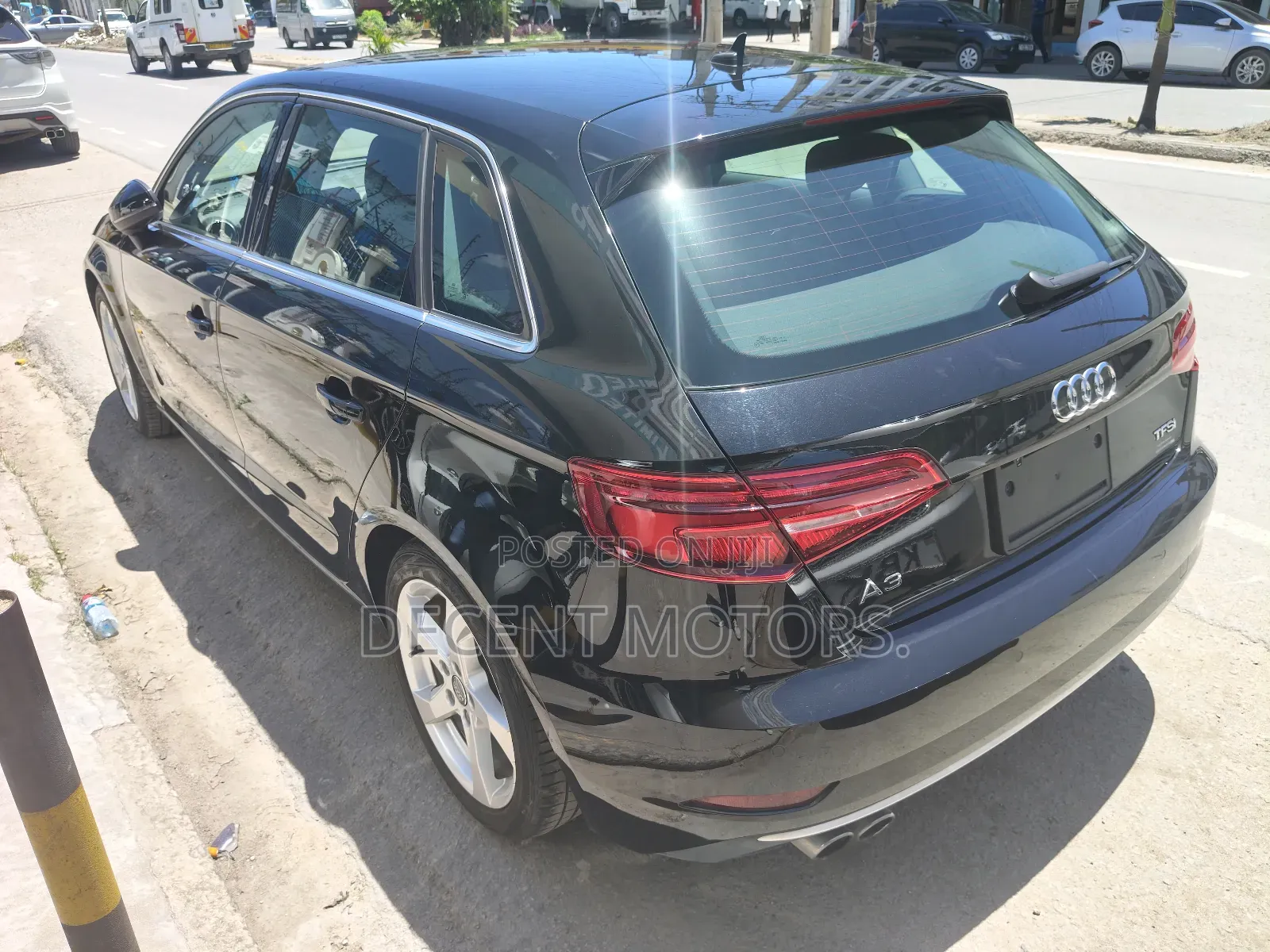 Audi A3 2.0T Titanium Premium FWD 2019 Black
