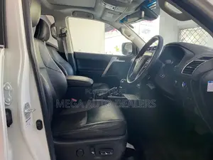 Toyota Land Cruiser Prado 2018 White