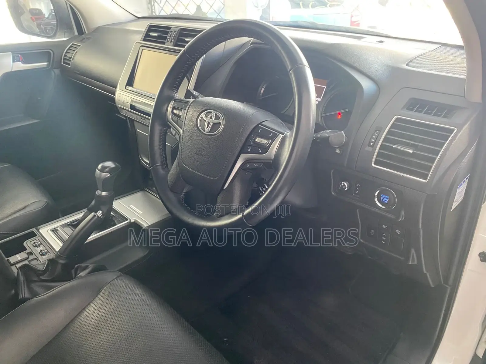 Toyota Land Cruiser Prado 2018 White